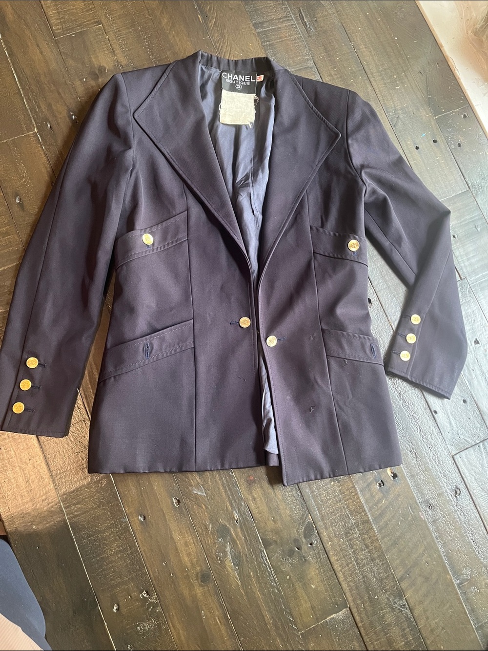 CHANEL Dark Navy Blazer with Gold Buttons - Picture 4 of 16